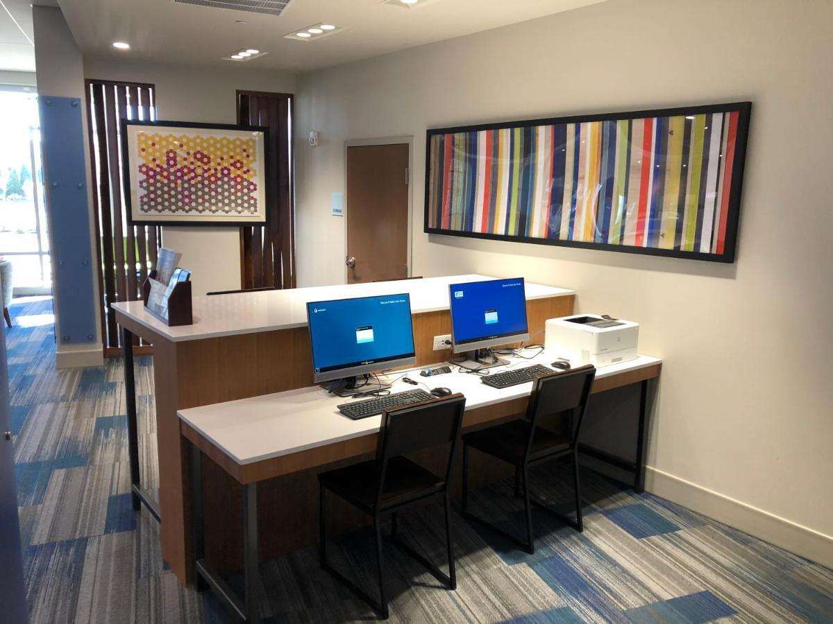 Holiday Inn Express & Suites - Madison West - Middleton By Ihg Eksteriør bilde