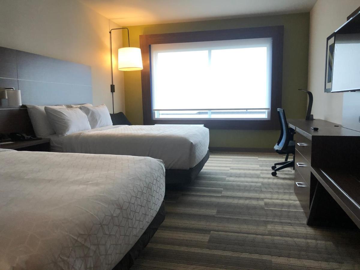 Holiday Inn Express & Suites - Madison West - Middleton By Ihg Eksteriør bilde