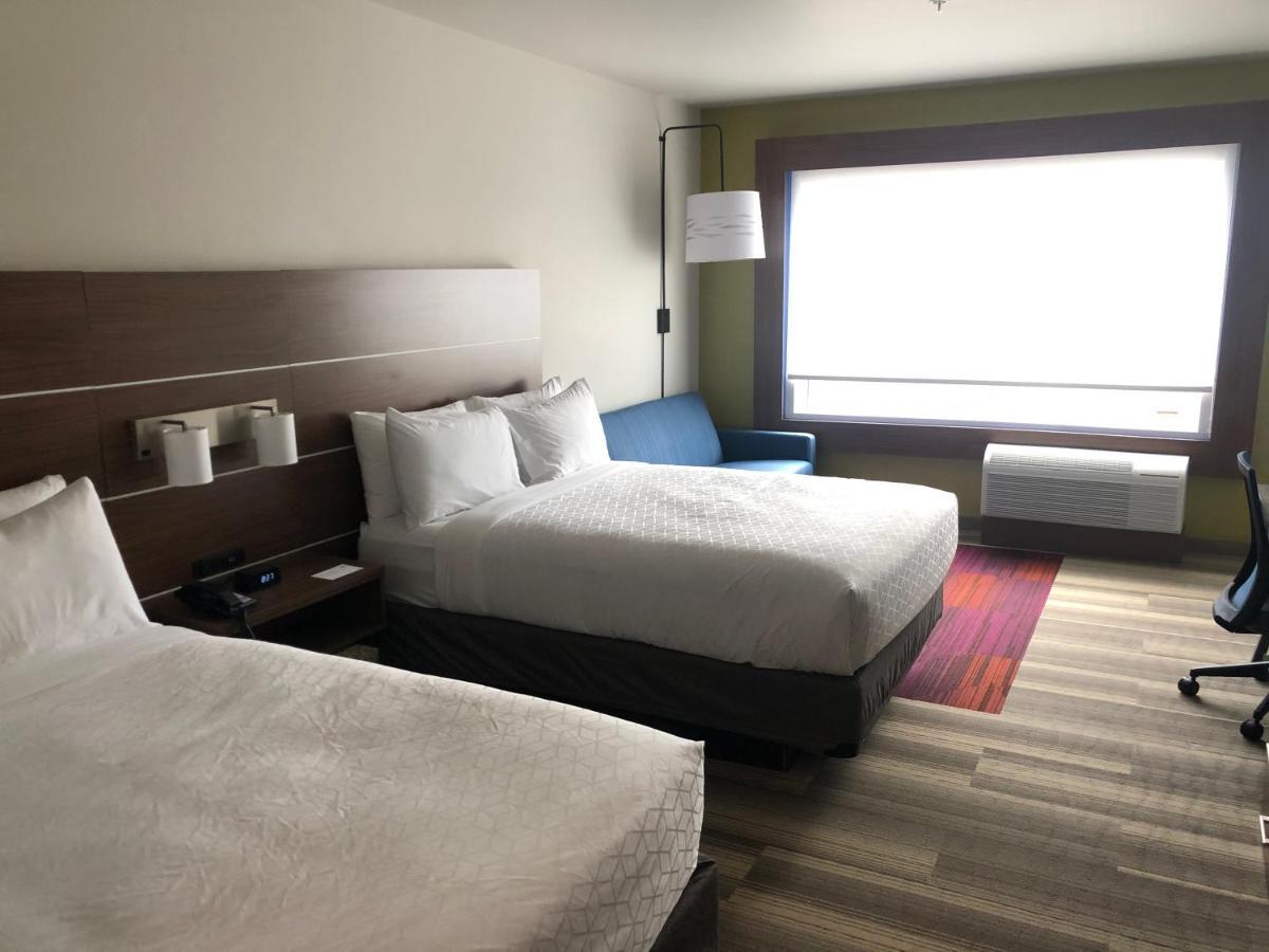 Holiday Inn Express & Suites - Madison West - Middleton By Ihg Eksteriør bilde