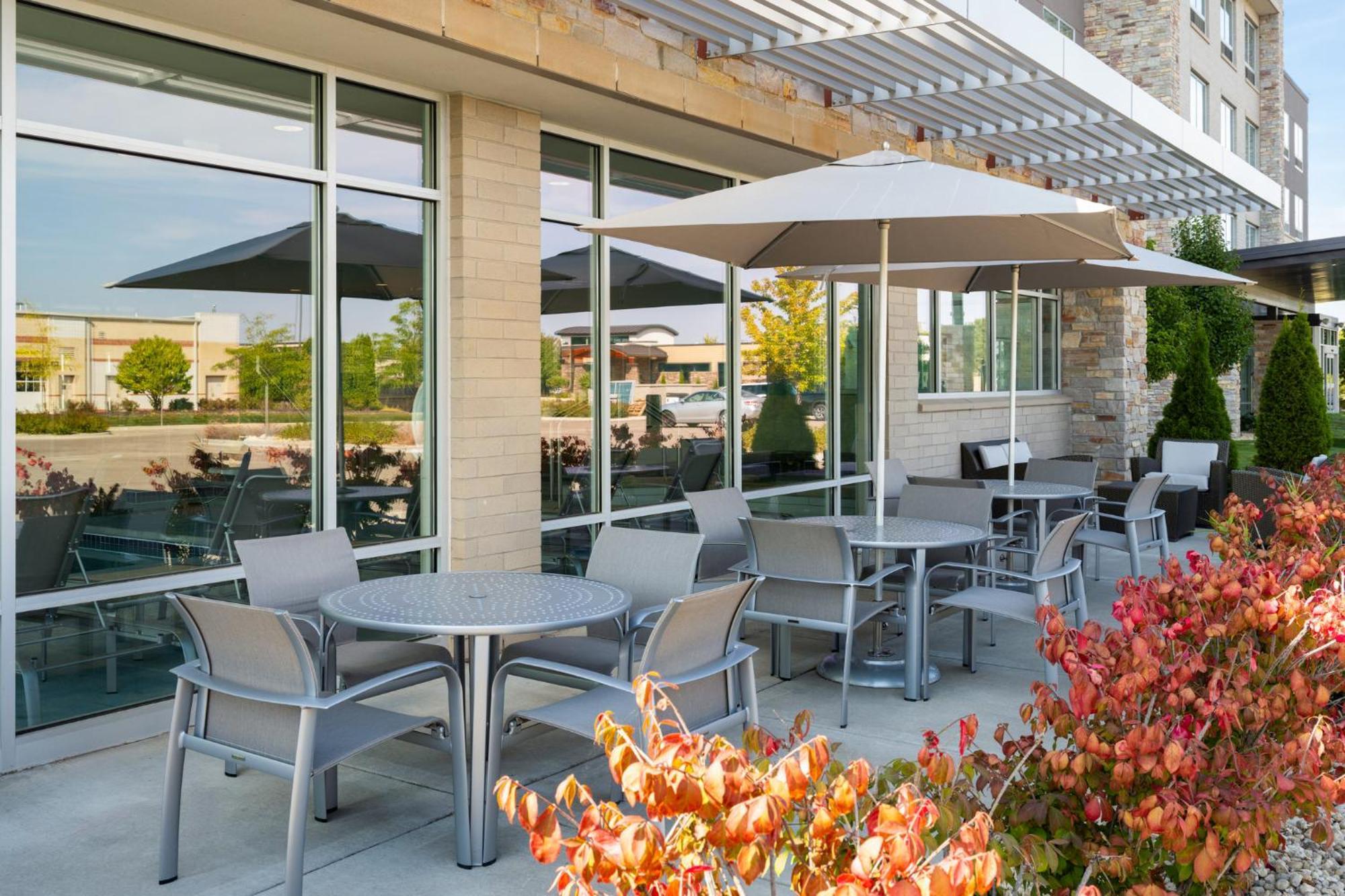 Holiday Inn Express & Suites - Madison West - Middleton By Ihg Eksteriør bilde